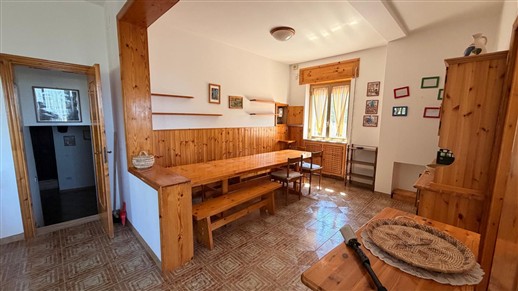 Villa Panoramica In Buone Condizioni Con Trullo Comunicante.